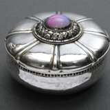 Round hammered tin with opal glass cabochon on mul… - photo 1