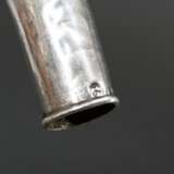 Rundkrücke mit plastisch gearbeitetem Silber 800 E… - Foto 4