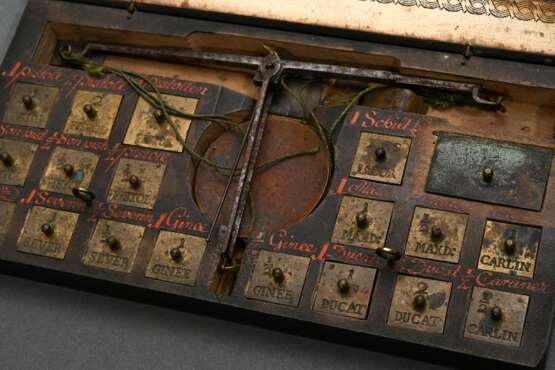 Antike Goldwaage im Holz Etui mit Gewichten in Duc… - Foto 2 Antike Goldwaage im Holz Etui mit Gewichten in Duc… - Foto 2