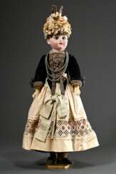 Große Puppe in authentischer Vierländer Brauttrach…