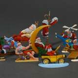 7 Various humorous Christmas figures, including Sc… - photo 2