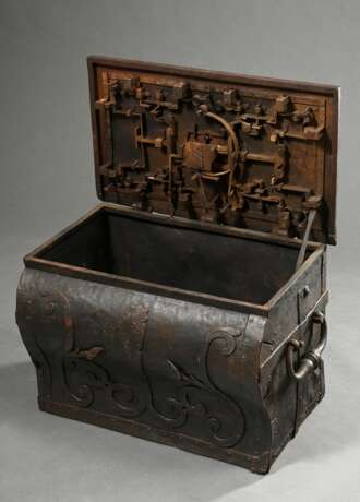 Unusual iron war chest with curved front and scrol… - photo 1