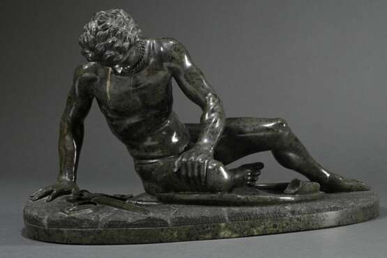 Grand Tour souvenir ‘Dying Gaul’ based on a life-s… - photo 1 Grand Tour souvenir ‘Dying Gaul’ based on a life-s… - photo 1