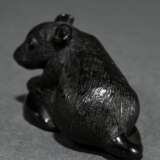 Umoregi Netsuke ‘Rat on Chestnut’, lying with head… - photo 4