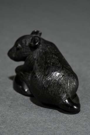Umoregi Netsuke ‘Rat on Chestnut’, lying with head… - photo 4 Umoregi Netsuke ‘Rat on Chestnut’, lying with head… - photo 4