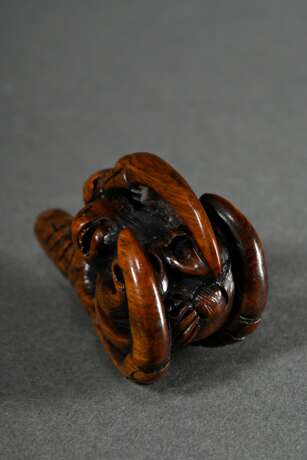 Wooden netsuke ‘Monkey in eagle's claw’ with inlai… - photo 4
