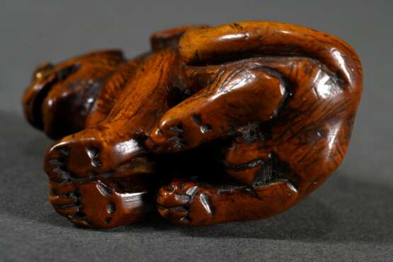 Boxwood netsuke ‘Tiger’ with inlaid brass eyes, Ja… - photo 4 Boxwood netsuke ‘Tiger’ with inlaid brass eyes, Ja… - photo 4