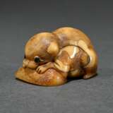 Walrus tooth netsuke ‘Puppy with Awabi Snail’ in t… - photo 1