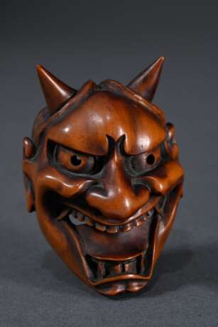 Boxwood netsuke ‘Hannya Make’, signed Deme Uman 出目… - photo 1