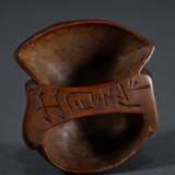 Boxwood netsuke ‘Ebisu mask’, signed Deme kore sak… - photo 2