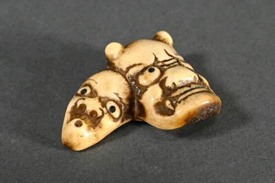 Mingei Hirschhorn netsuke ‘2 masks: Oni and Usofuk… - photo 3