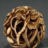 Manju netsuke carved on all sides from deer antler… - photo 2