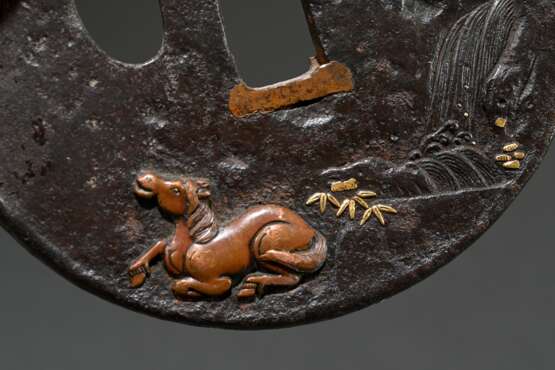 Round oval iron tsuba with shibuichi, gold and cop… - photo 4