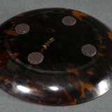 Japanese tortoiseshell plate with delicate lacquer… - photo 3