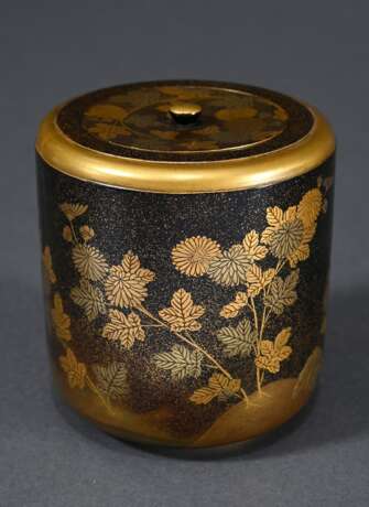 Natsume tea caddy with gold decoration ‘Chrysanthe… - photo 1 Natsume tea caddy with gold decoration ‘Chrysanthe… - photo 1