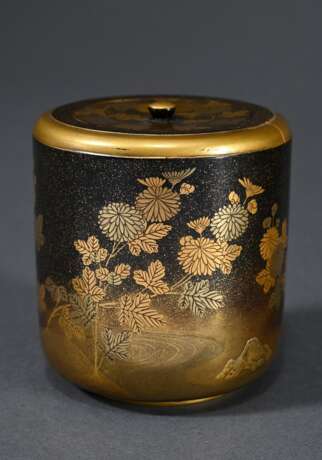 Natsume tea caddy with gold decoration ‘Chrysanthe… - photo 2 Natsume tea caddy with gold decoration ‘Chrysanthe… - photo 2