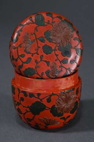 Rotlack Natsume Teedose mit Schnitzlack "Blumen un… - Foto 1 Rotlack Natsume Teedose mit Schnitzlack "Blumen un… - Foto 1