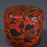 Rotlack Natsume Teedose mit Schnitzlack "Blumen un… - Foto 2