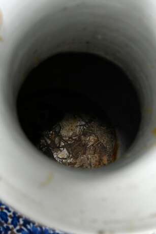 Chinese porcelain floor vase in baluster shape wit… - photo 4