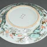 Large Chinese porcelain plate with Famille Verte d… - photo 3