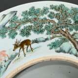Large Chinese porcelain plate with Famille Verte d… - photo 4