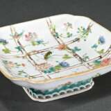 Chinese porcelain footed bowl in square shape with… - photo 1