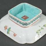 Chinese porcelain footed bowl in square shape with… - photo 4
