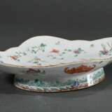 Chinese porcelain footed bowl in rhombic shape wit… - photo 2