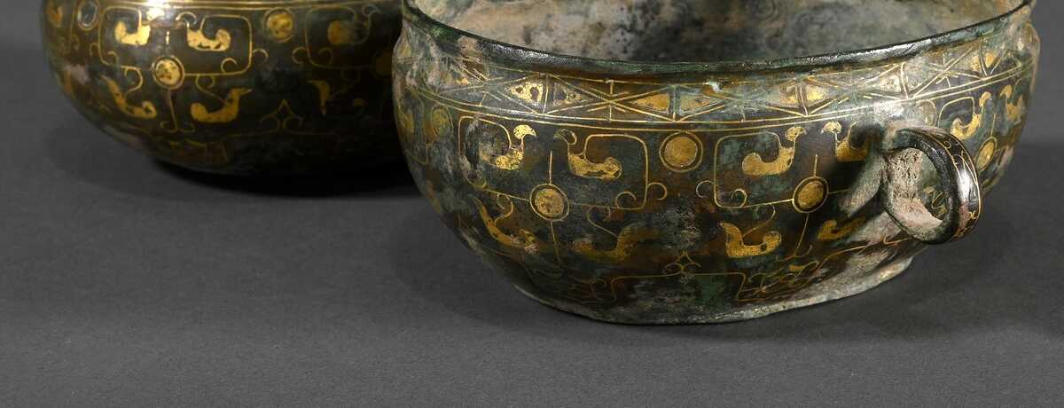 2 museum-quality bronze eartrays in the Han style … 2 museum-quality bronze eartrays in the Han style …