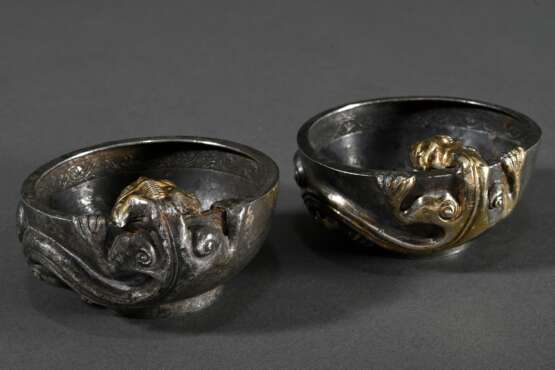 2 Fine cups in Tang style with sculpted mythical c… - photo 4 2 Fine cups in Tang style with sculpted mythical c… - photo 4
