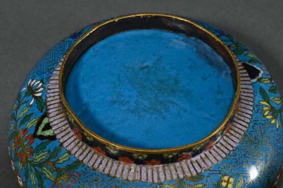 Round cloisonné lid box in Ming style, ‘Magpie and… - photo 5