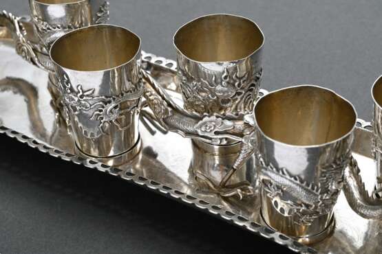 Small tray with 6 shot glasses and removable plast… - photo 2 Small tray with 6 shot glasses and removable plast… - photo 2