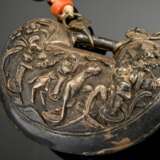 Chinese amulet necklace with double-walled pendant… - photo 3