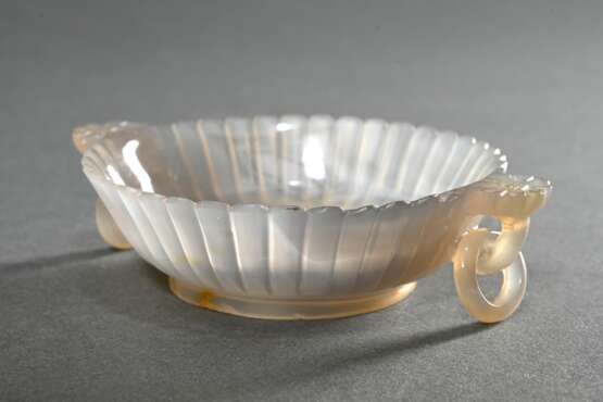 Delicate flower-shaped jade bowl or brush washer i… - photo 1 Delicate flower-shaped jade bowl or brush washer i… - photo 1