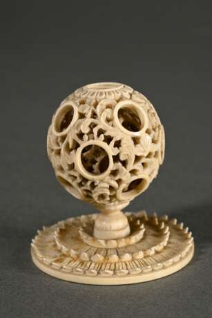 2 Various items: Ivory counterfeit ball on base (h… - photo 6 2 Various items: Ivory counterfeit ball on base (h… - photo 6