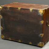 Koreanischer Kabinettschrank mit ornamentalem und … - Foto 3