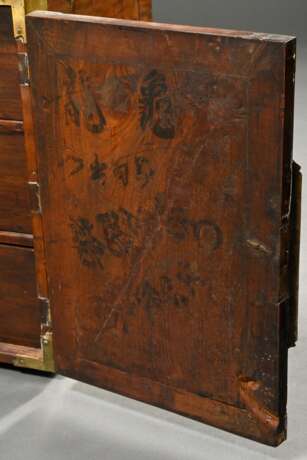 Koreanischer Kabinettschrank mit ornamentalem und … - Foto 6 Koreanischer Kabinettschrank mit ornamentalem und … - Foto 6