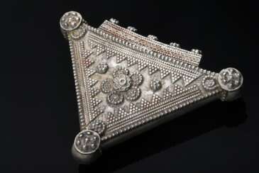 Triangular Indian pendant with rich geometric deco…