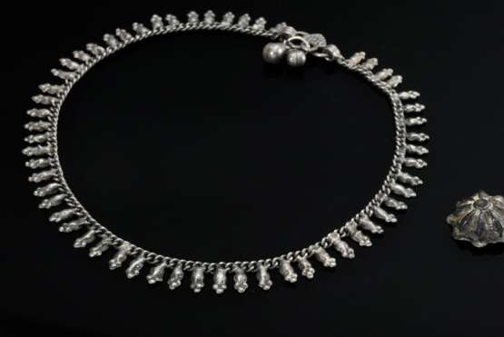 2 Various Indian chains: 1x charm bracelet with 6 … - photo 3 2 Various Indian chains: 1x charm bracelet with 6 … - photo 3