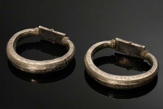 2 Various Indian foot bracelets with geometric veg… - photo 4 2 Various Indian foot bracelets with geometric veg… - photo 4