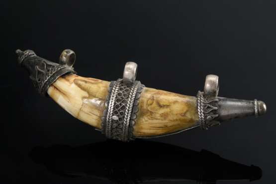 Amulet made from leopard fangs to ward off evil, w… - фото 1 Amulet made from leopard fangs to ward off evil, w… - фото 1