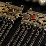 3 Various pieces of Tekke Turkmen jewellery: ‘Bazb… - photo 3