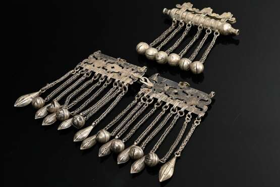3 Various pieces of Tekke Turkmen jewellery: ‘Bazb… - photo 5