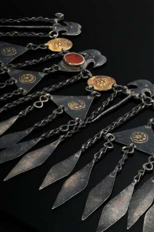 Yomud Turkmen ‘Sandschalyk’ hood ornament made of … - фото 3 Yomud Turkmen ‘Sandschalyk’ hood ornament made of … - фото 3