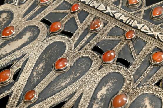 Ersari Turkmen back ornament ‘Gosha Asyk’ made of … - photo 2