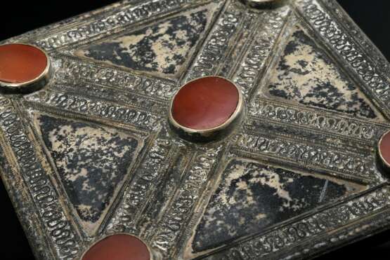 Ersari Turkmen ‘Gönschuk’ breast ornament made of … - photo 2 Ersari Turkmen ‘Gönschuk’ breast ornament made of … - photo 2