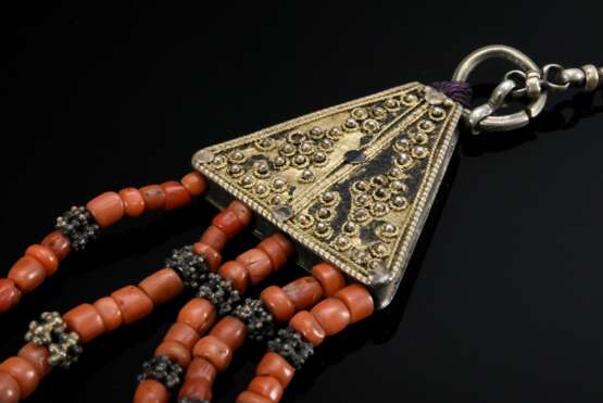 Yemeni ‘Lazam’ necklace consisting of a central sq… - фото 3