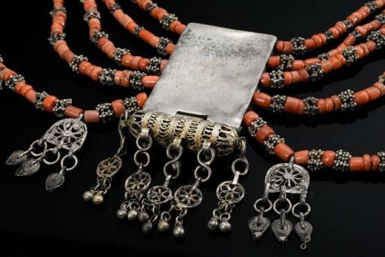 Yemeni ‘Lazam’ necklace consisting of a central sq… - фото 6