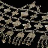 Yemeni facial ornament consisting of 3 horizontal … - фото 3