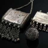 3 Various Yemeni amulet pendants: 2 ‘Hirz’ with wi… - фото 5